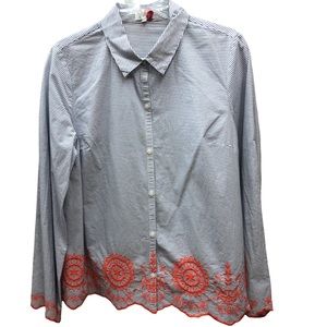 Crown & Ivy top. Button front striped and embroidered. Crisp and clean look